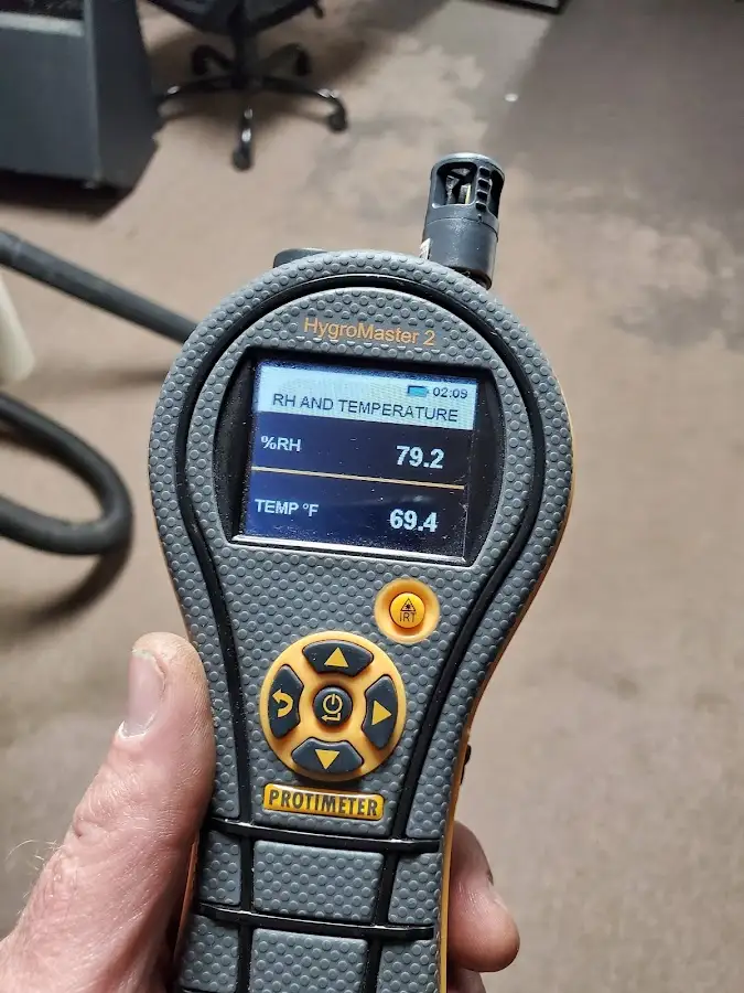 Moisture meter humidity assessment for Fire & Smoke Damage Restoration in Du Quoin